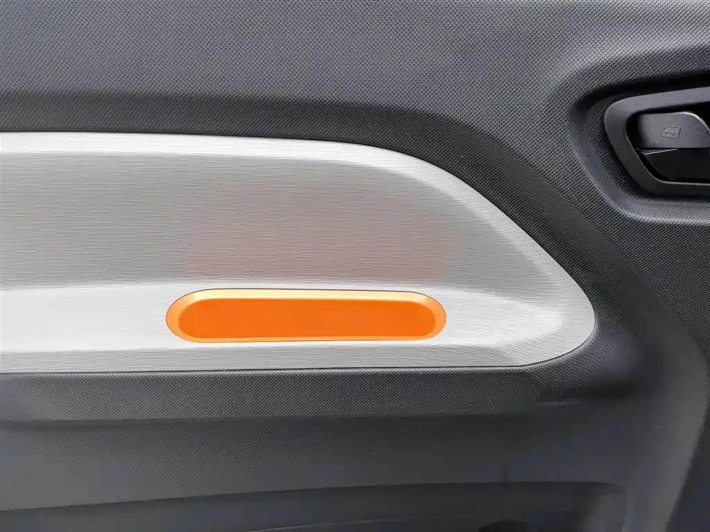 WULING AUTOMOBILE HONGGUANG MINIEV