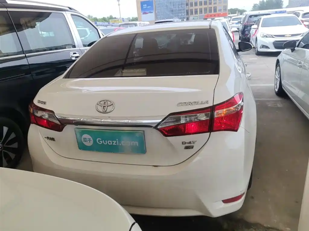 Toyota Corolla 2017 Facelift 1.2T S-CVT GL-i фото 6