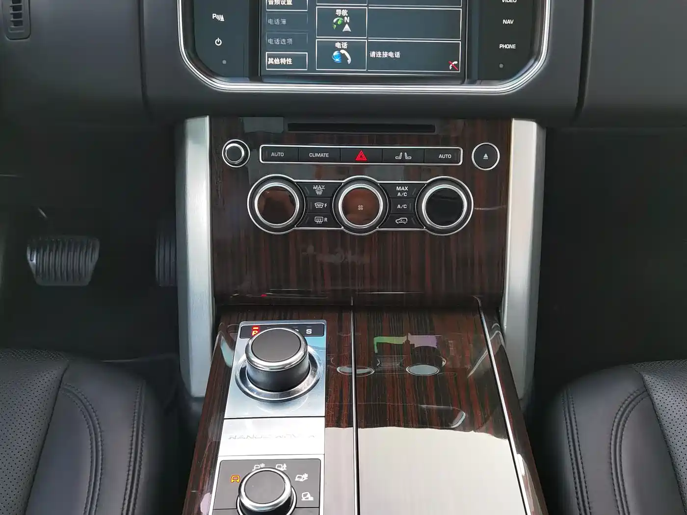 Land Rover Range Rover 2014 Facelift 3.0 SC V6 Vogue фото 12