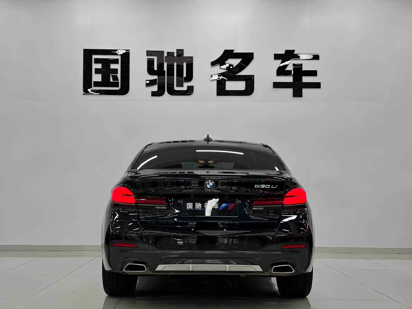BMW 5 Series 2022 530Li Leading M Sport Package фото 4