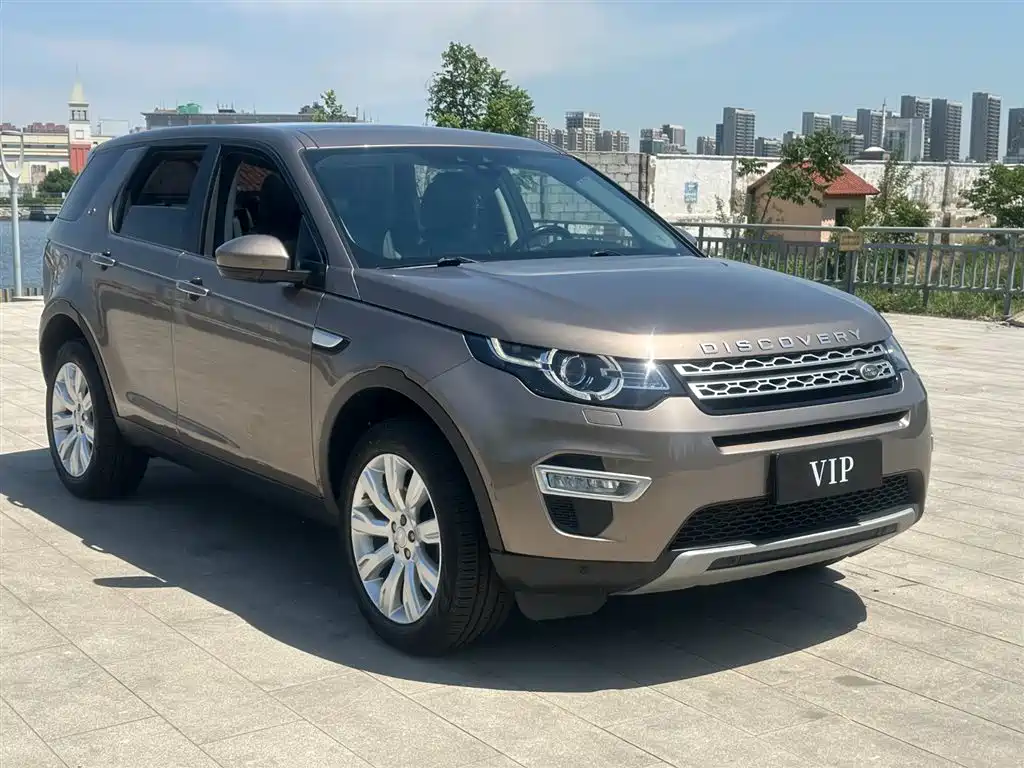 Land Rover Discovery Sport (Import) 2015 2.0T HSE Luxury фото 2