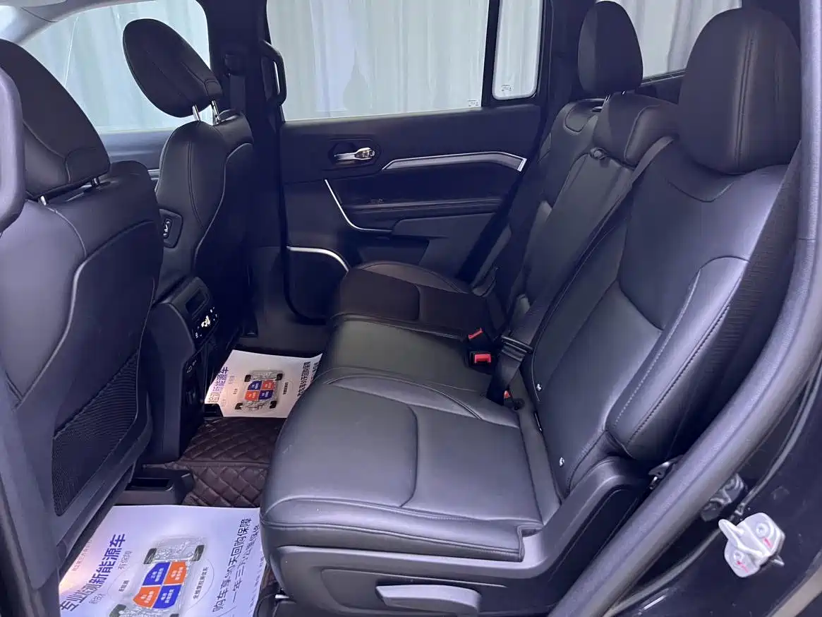 JEEP GRAND COMMANDER