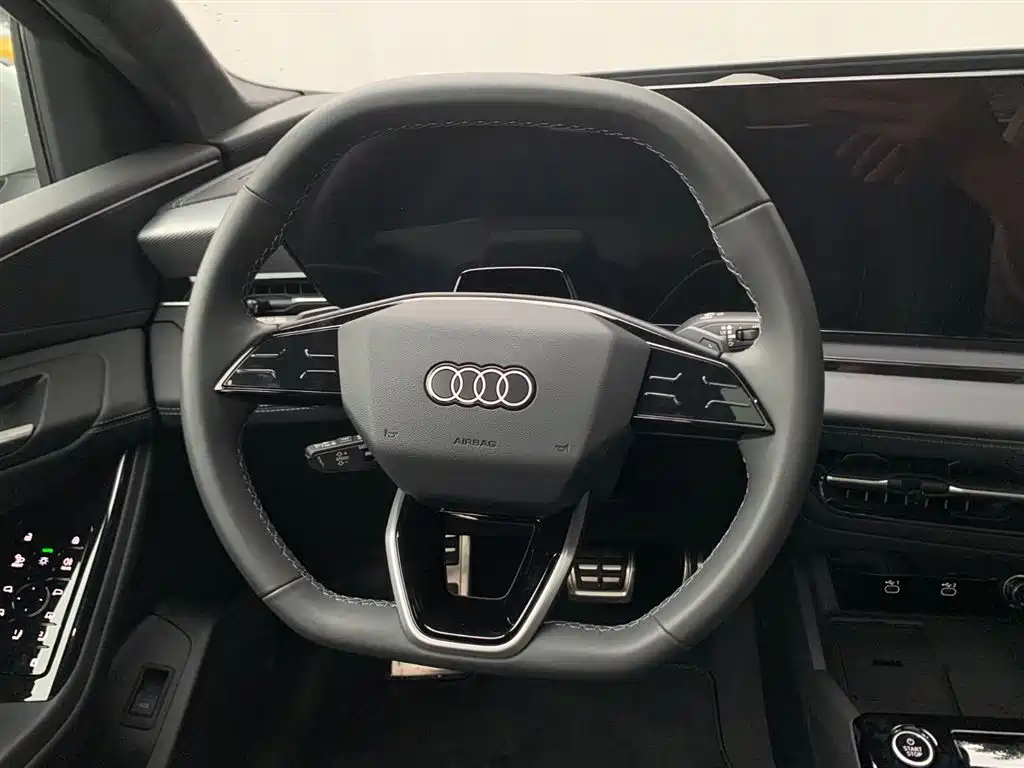 Audi Q6L e-tron 2025 Extended Range Edition фото 12