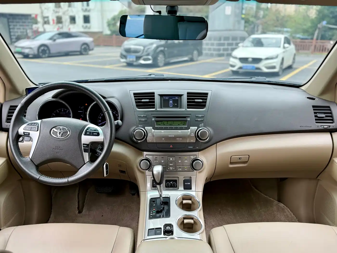 Toyota Highlander 2012 2.7L 2WD 7-Seater Luxury Edition фото 24