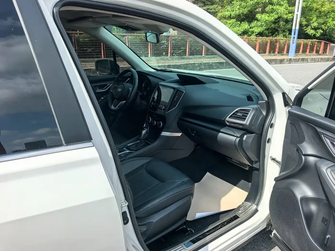 Subaru Forester 2021 2.0i Luxury Edition with EyeSight фото 13