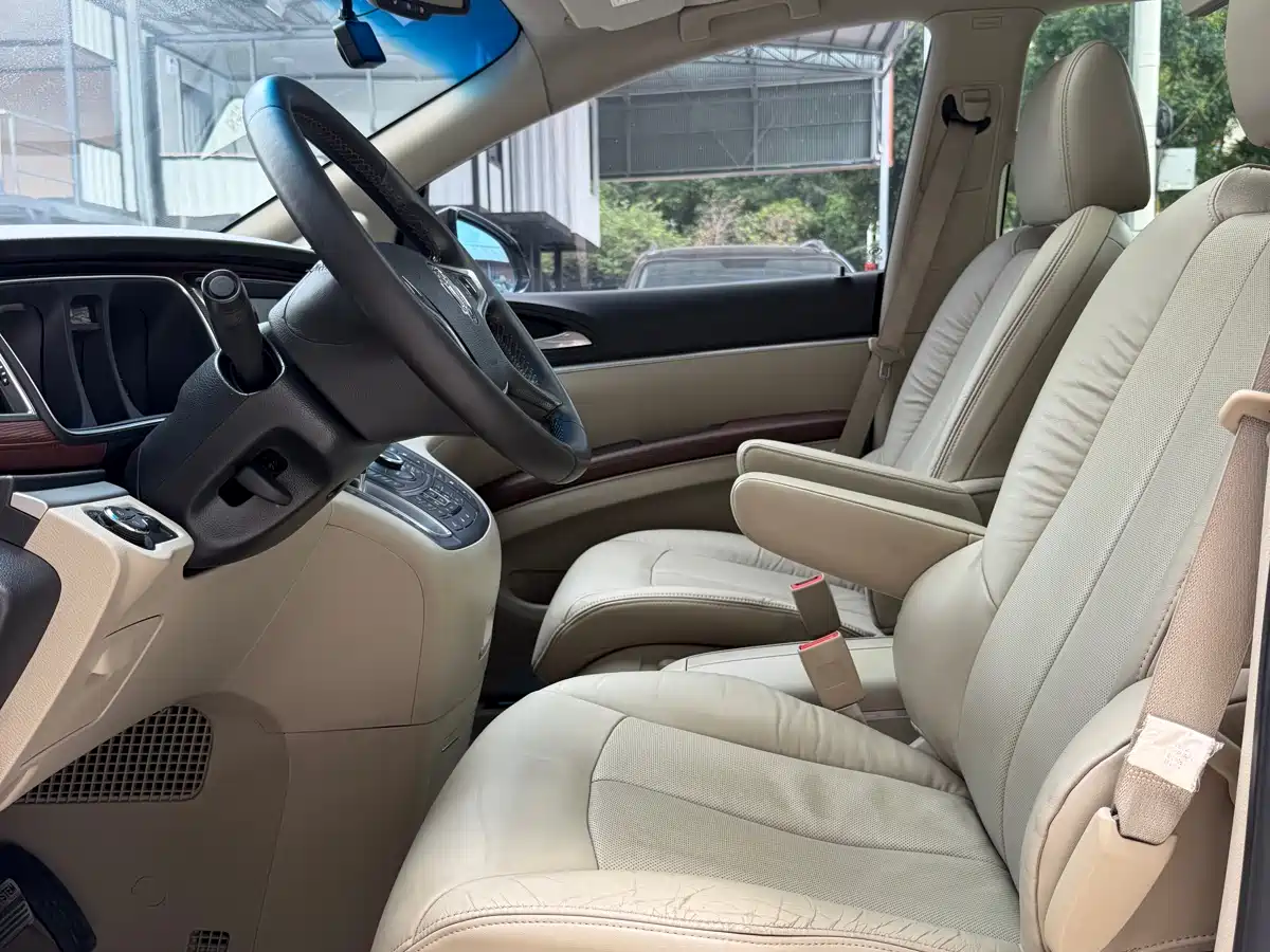 Buick GL8 2014 3.0L XT Luxury Business Flagship фото 15