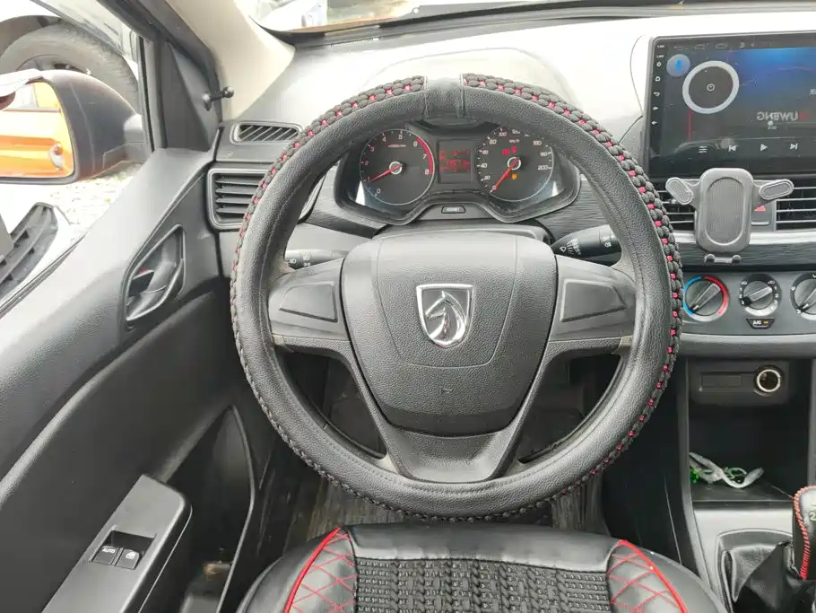 Baojun 310 2017 2016 1.2L Manual Value Edition