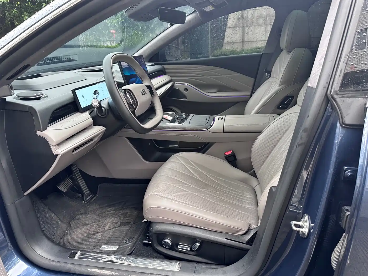 Geely Galaxy Galaxy Xingyao 8 2025 130km EM-i Premium Edition фото 6