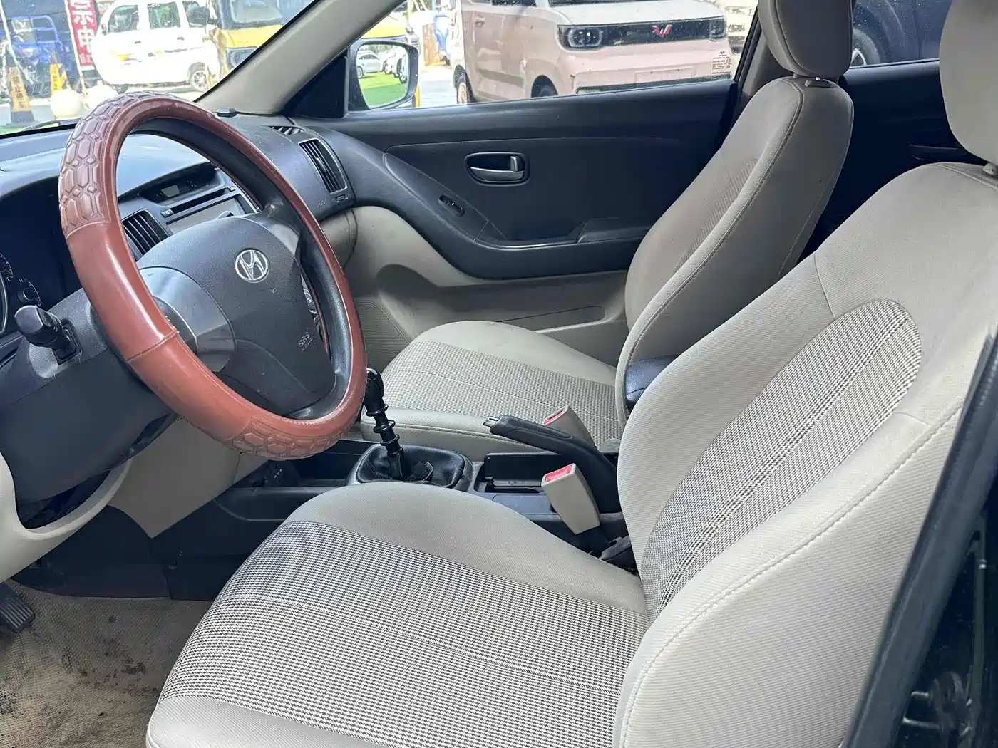 Hyundai Elantra 2011 1.6L Manual Comfort фото 7