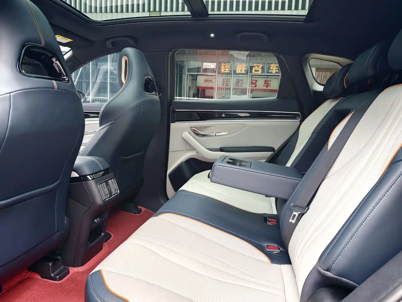 BYD Song PLUS PHEV 2024 Glory Edition DM-i 150km Flagship PLUS фото 13