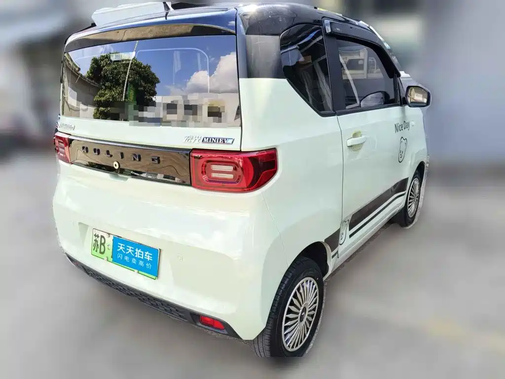Фото 2 - Wuling Motors Hongguang MINIEV