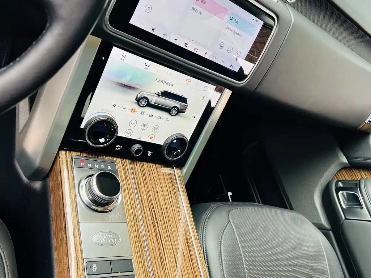Land Rover Range Rover 2018 3.0 SC V6 Vogue Heritage Extended Edition фото 15