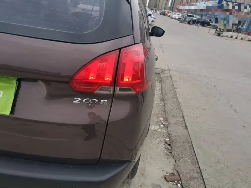 Peugeot 2008 2016 2014 1.6L Automatic Fashion Edition