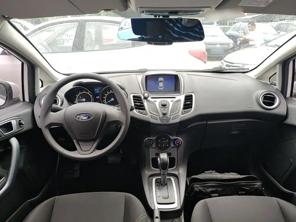 Ford Fiesta 2015 2013 Hatchback 1.5L Automatic Fashion