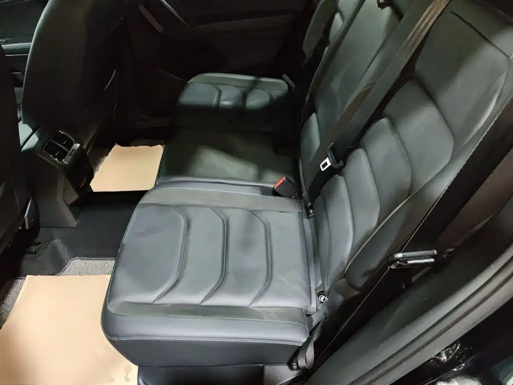 Volkswagen Tiguan L 2019 Facelift 330TSI Auto 2WD Smart Luxury China VI фото 17