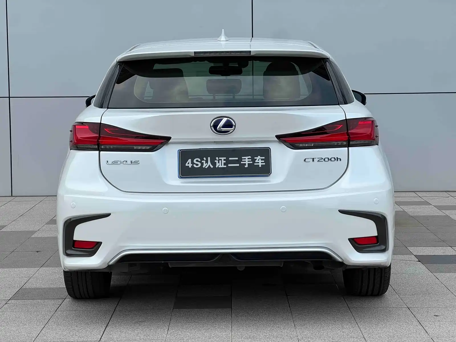 Фото 6 - Lexus CT