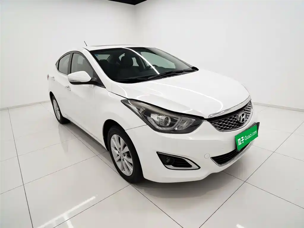 Hyundai Langdong 2016 1.6L Automatic Premium Edition фото 4
