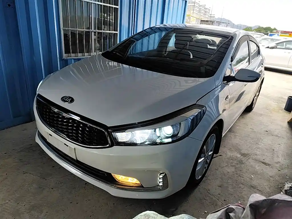 Kia K3 2016 1.6L Automatic GL фото 2
