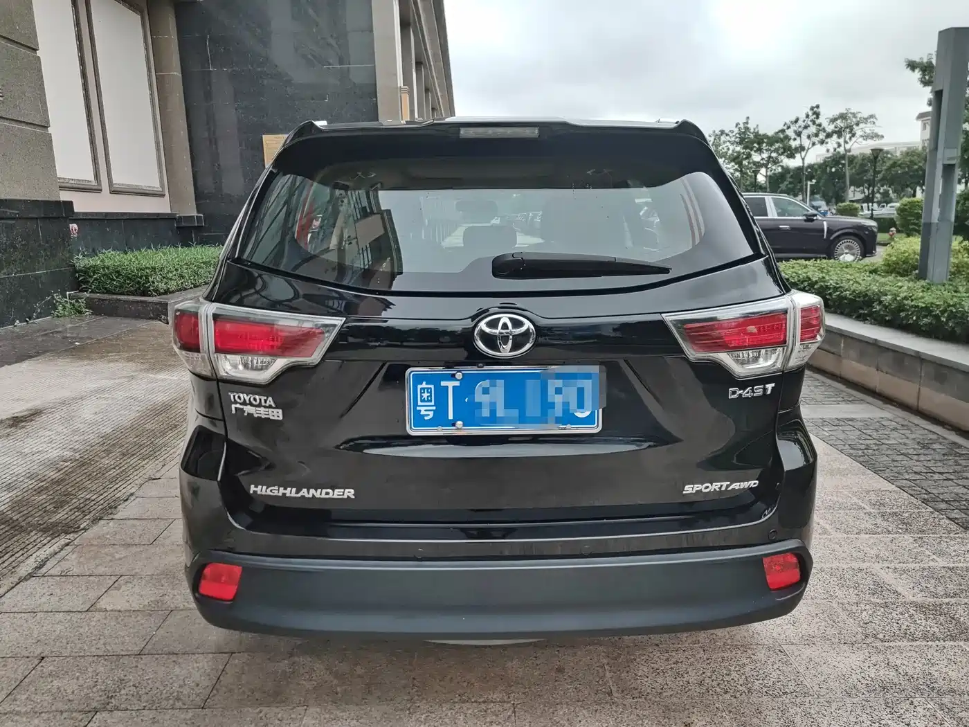 Фото 8 - Toyota Highlander