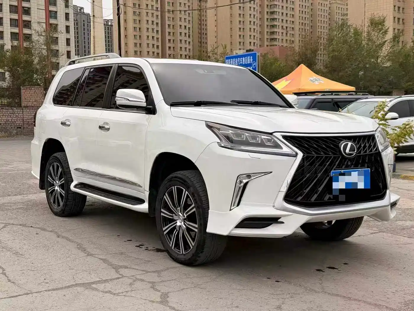 Lexus LX 2011 2009 570