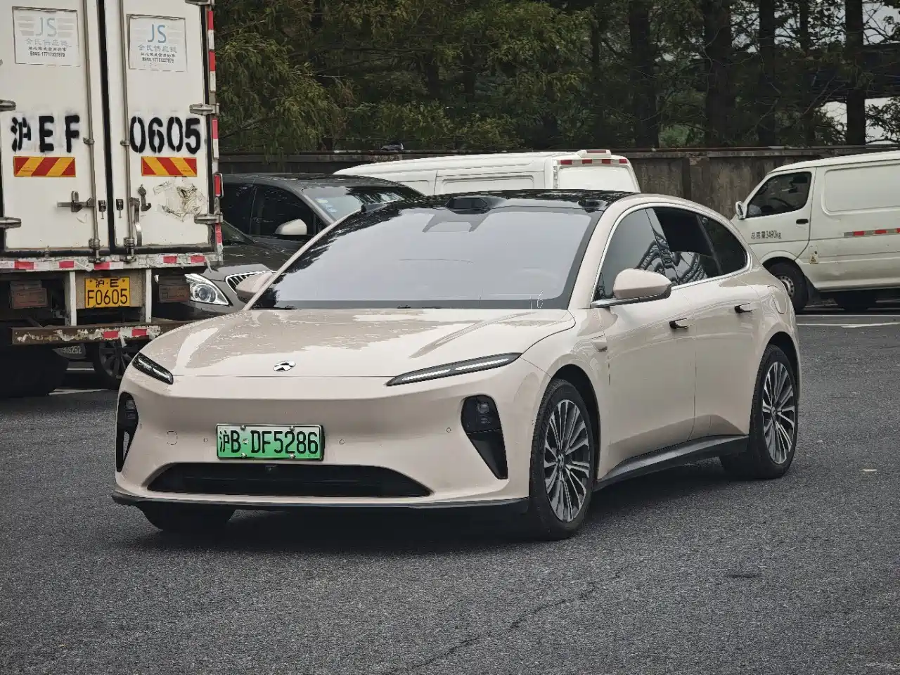 Фото 1 - NIO ET5T