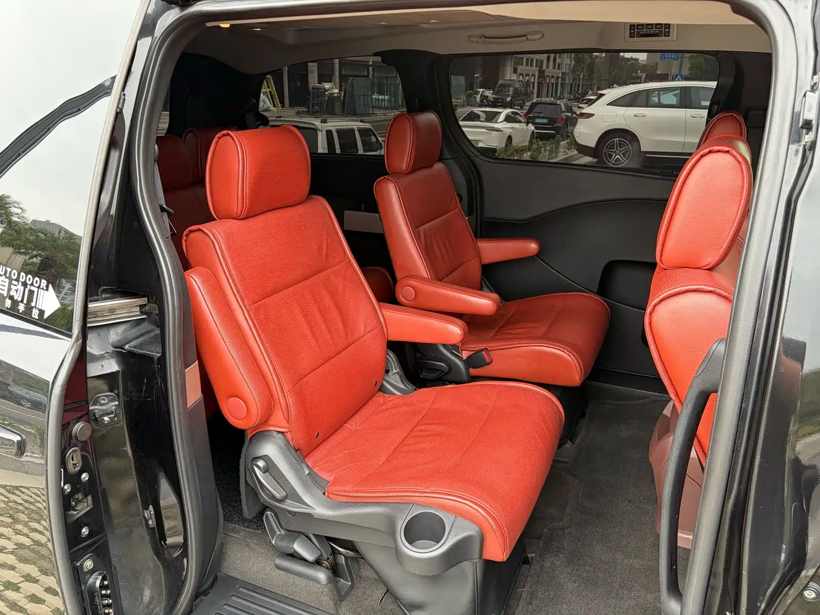 Фото 14 - Nissan Quest