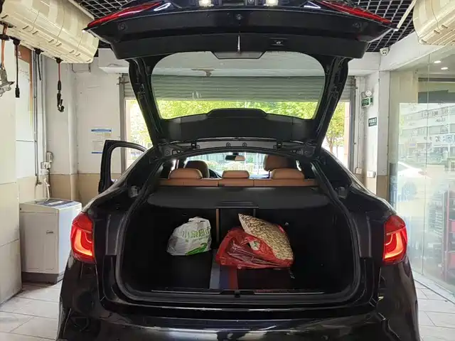 BMW X6 2018 xDrive35i Leading Model — фото 5