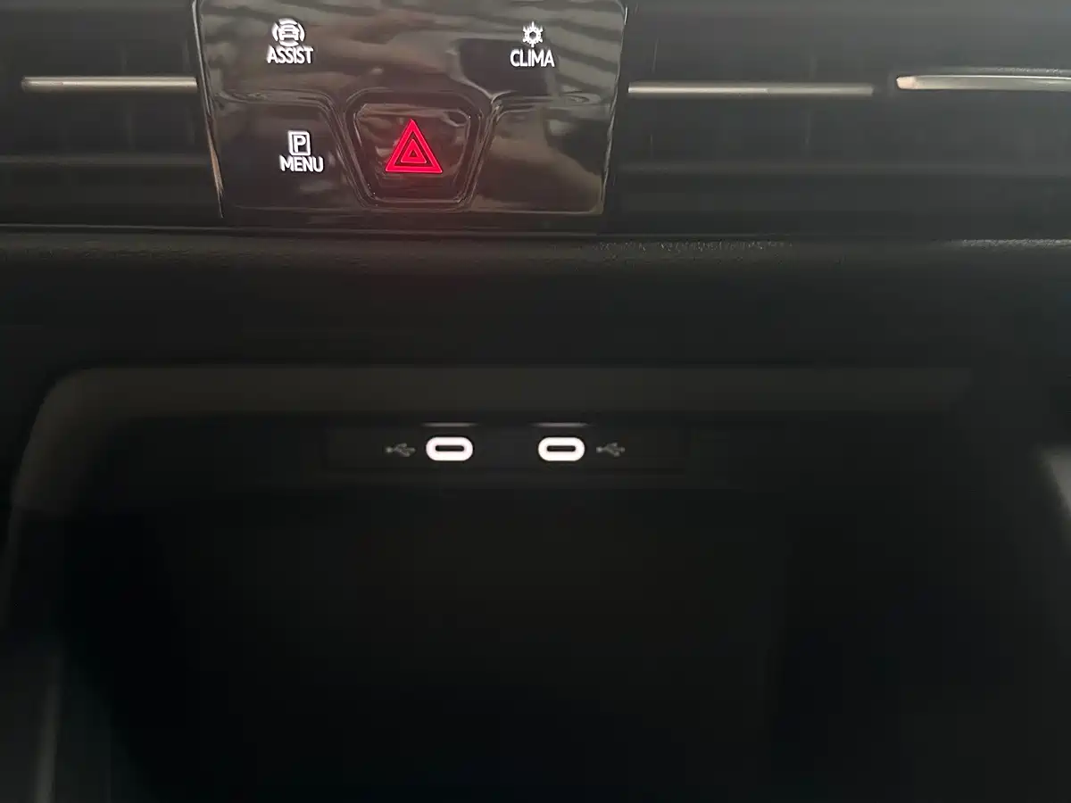 Volkswagen Golf 2025 2023 280TSI DSG Pro