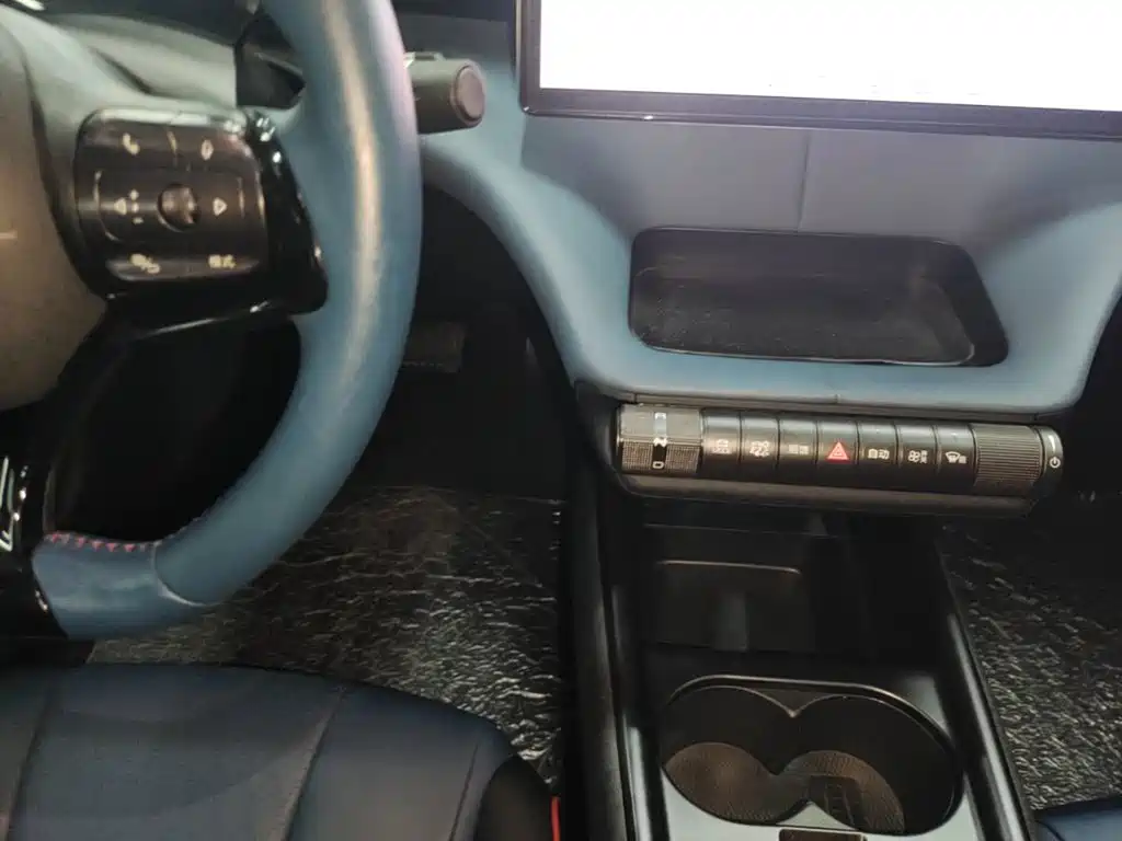 BYD Dolphin 2022 2021 401km Knight Edition