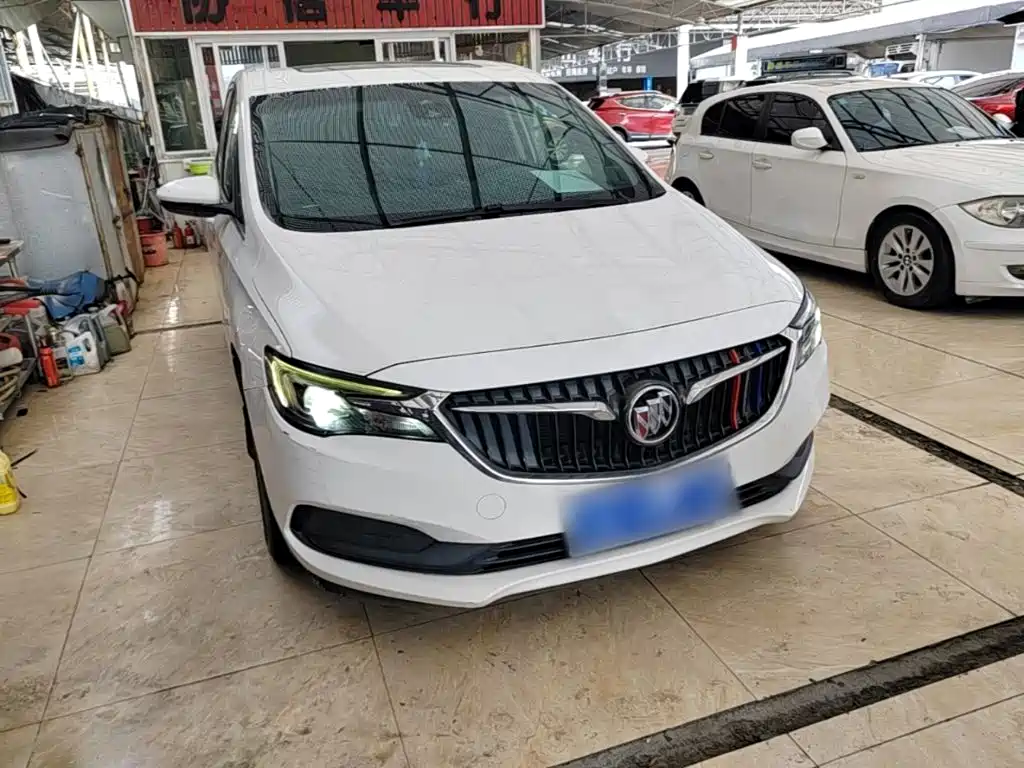 Фото 4 - Buick GL6