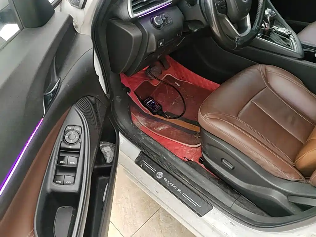 Фото 16 - Buick GL6