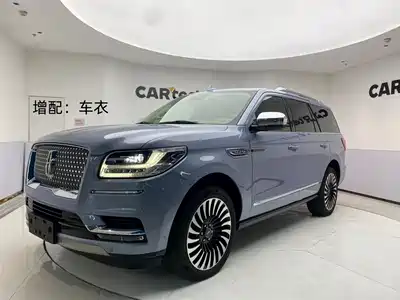 Lincoln Navigator