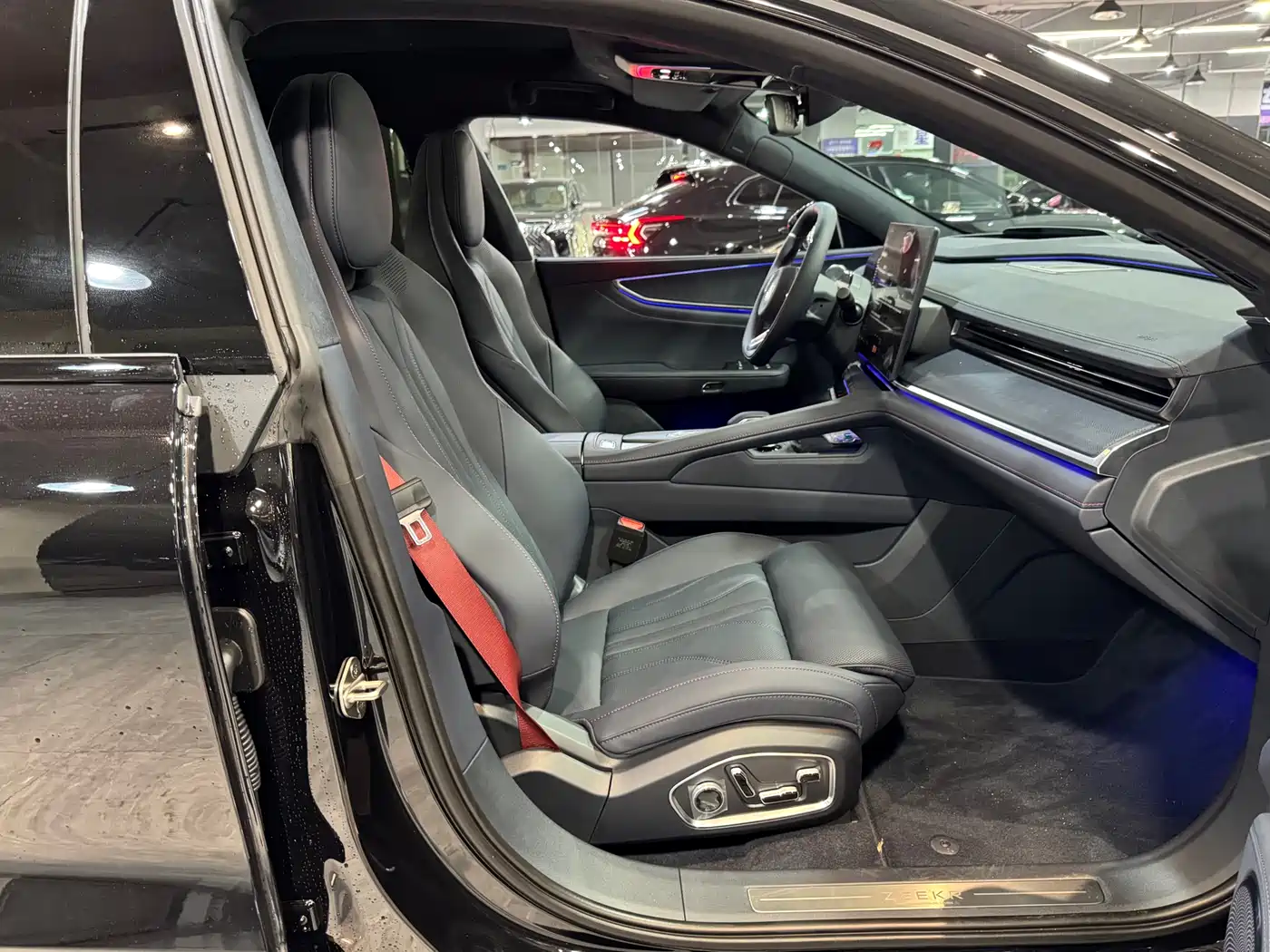 ZEEKR EXTREME KRYPTON 001