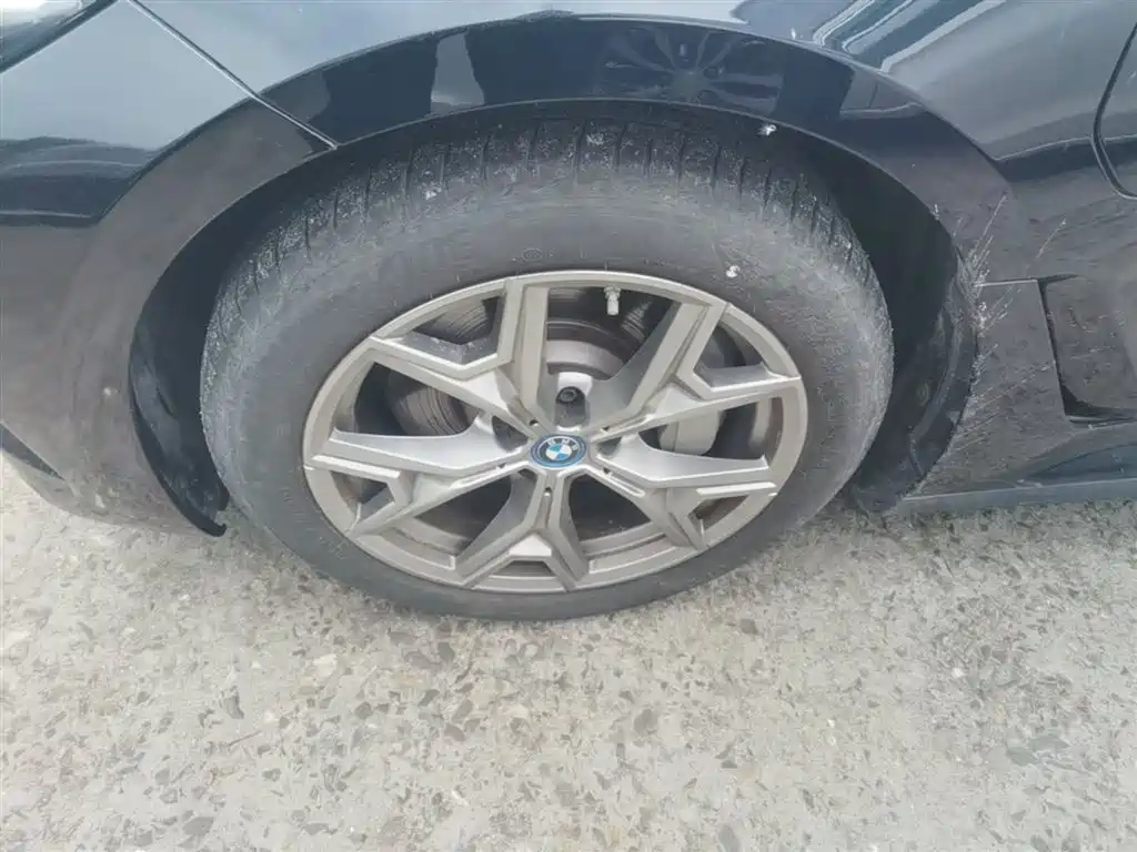 BMW i3 2024 eDrive 35 L фото 23