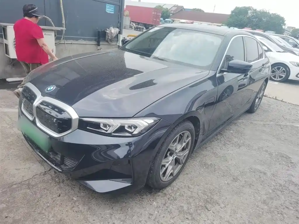 BMW i3 2024 eDrive 35 L фото 2