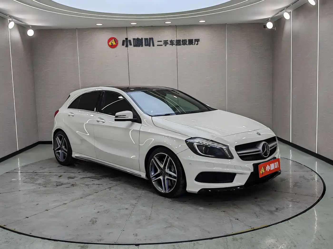 Mercedes-Benz A-Class AMG (Import) 2014 AMG A 45 4MATIC фото 3