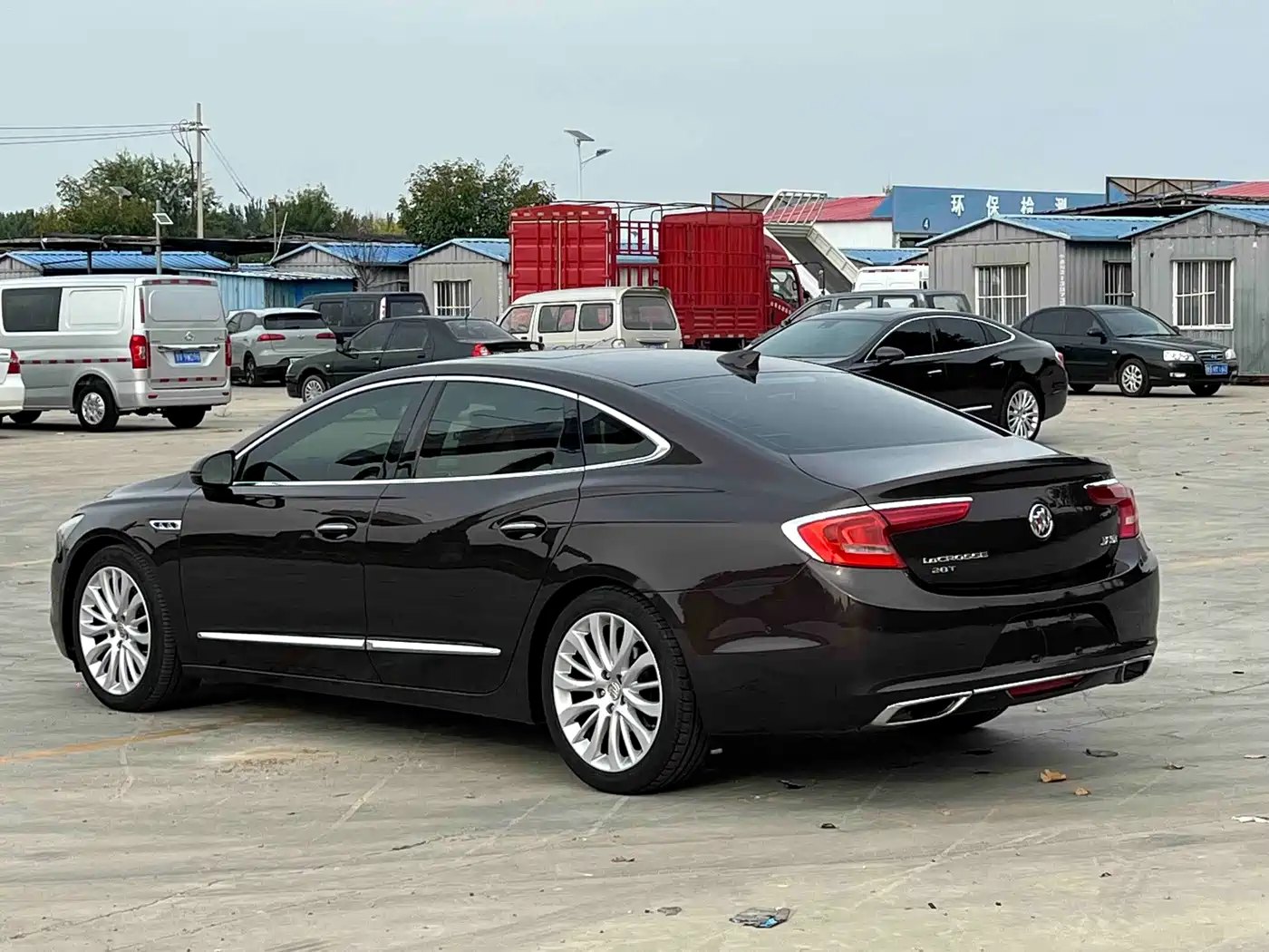 Photo 4 - Buick LaCrosse