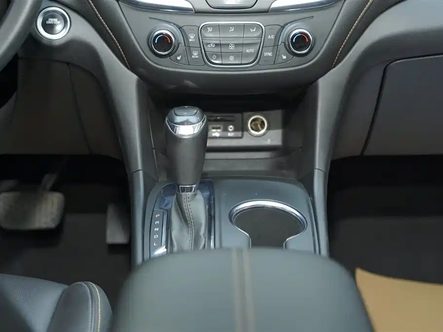 Chevrolet Equinox 2018 535T Automatic Control Edition фото 20