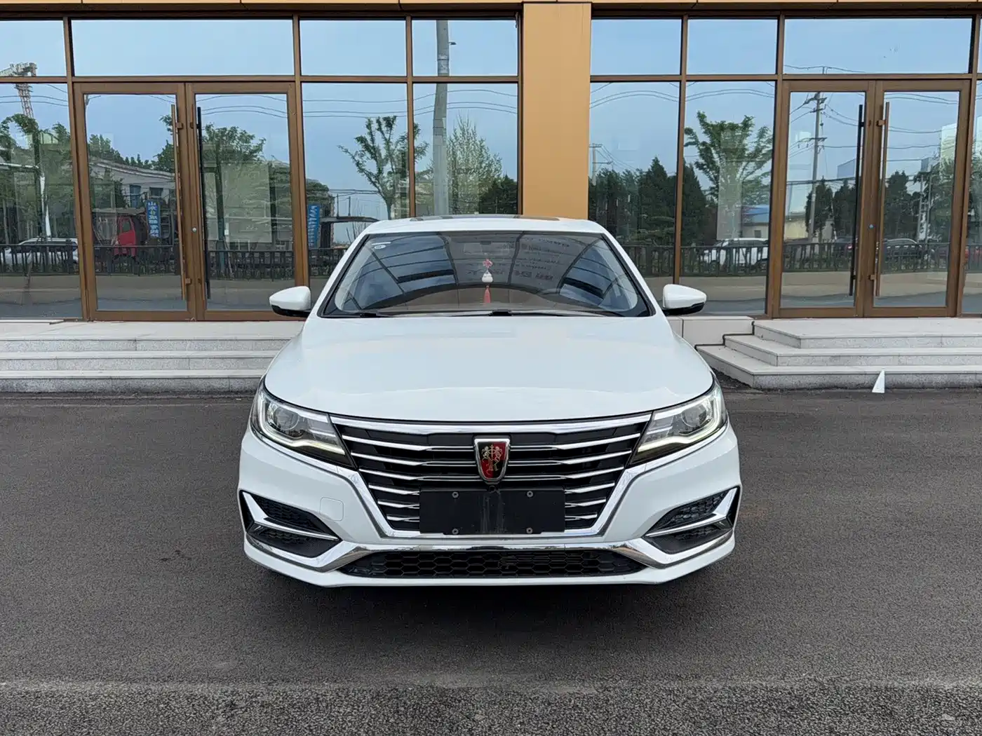 Roewe i6 2021 2020 PLUS 1.6L CVT 4G Connected Glory Flagship Edition