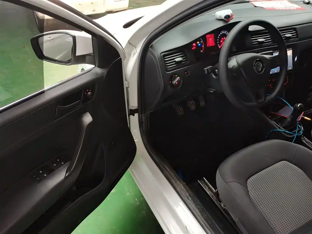 Volkswagen Santana 2018 1.5L Manual Trend Edition фото 16