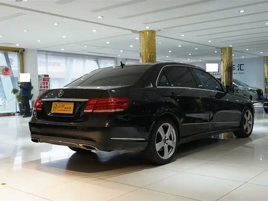 Mercedes-Benz E-Class 2013 Model E 260 L CGI Fashion фото 15