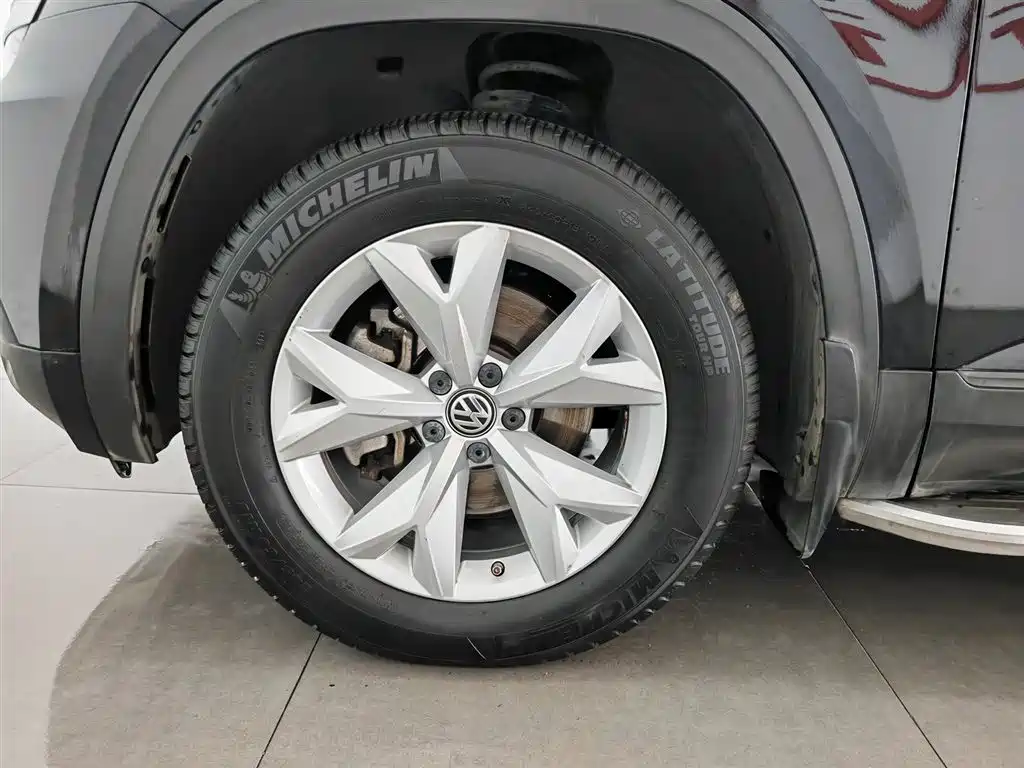 Volkswagen Teramont 2019 380TSI 4WD Comfort China V фото 17