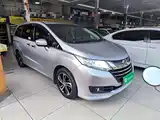 Photo 22 - Honda Odyssey