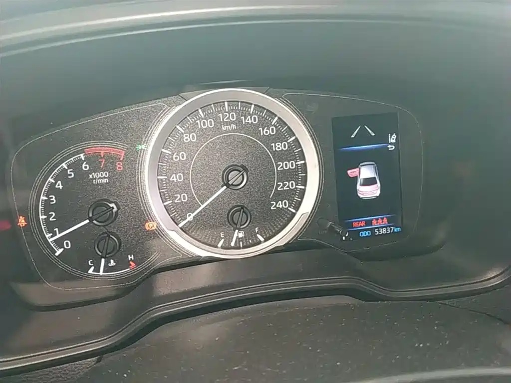 Toyota Levin 2021 185T CVT Luxury Edition фото 12