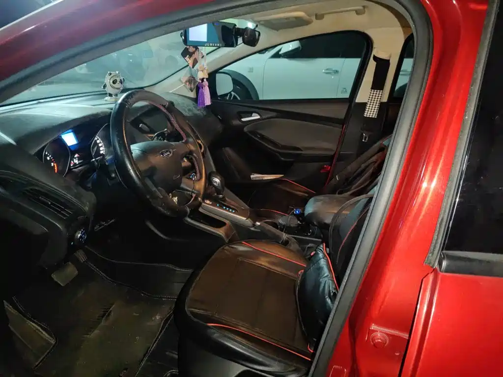 Ford Focus 2014 2012 Hatchback 1.6L Automatic Comfort
