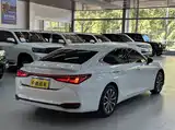 Фото 5 - Lexus ES