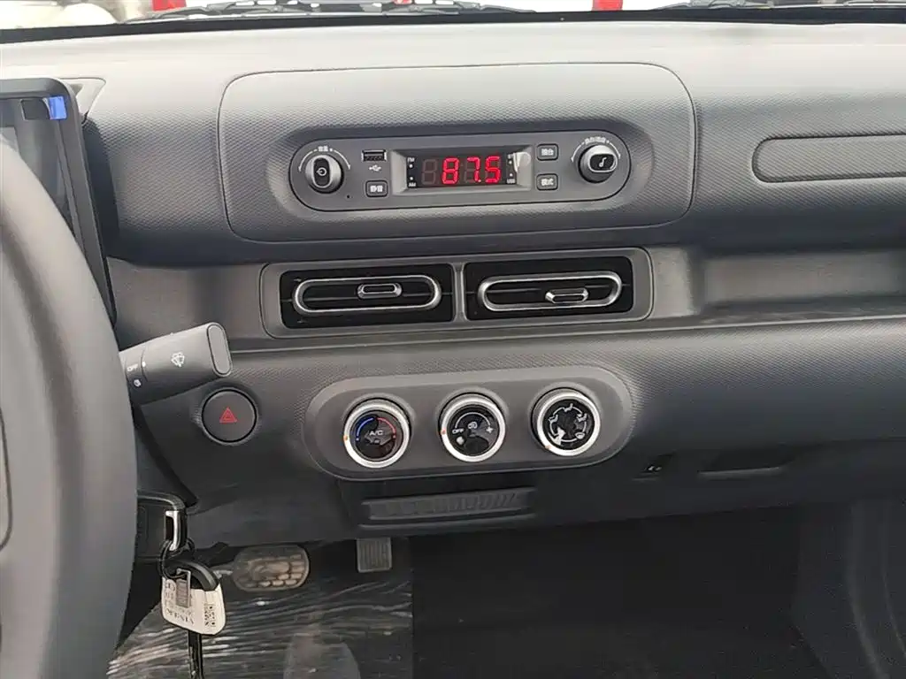 Wuling Motors Wuling Zhiguang NEV 2026 2025 Standard Version