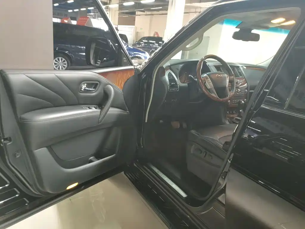 Infiniti QX80 2017 2013 5.6L 4WD