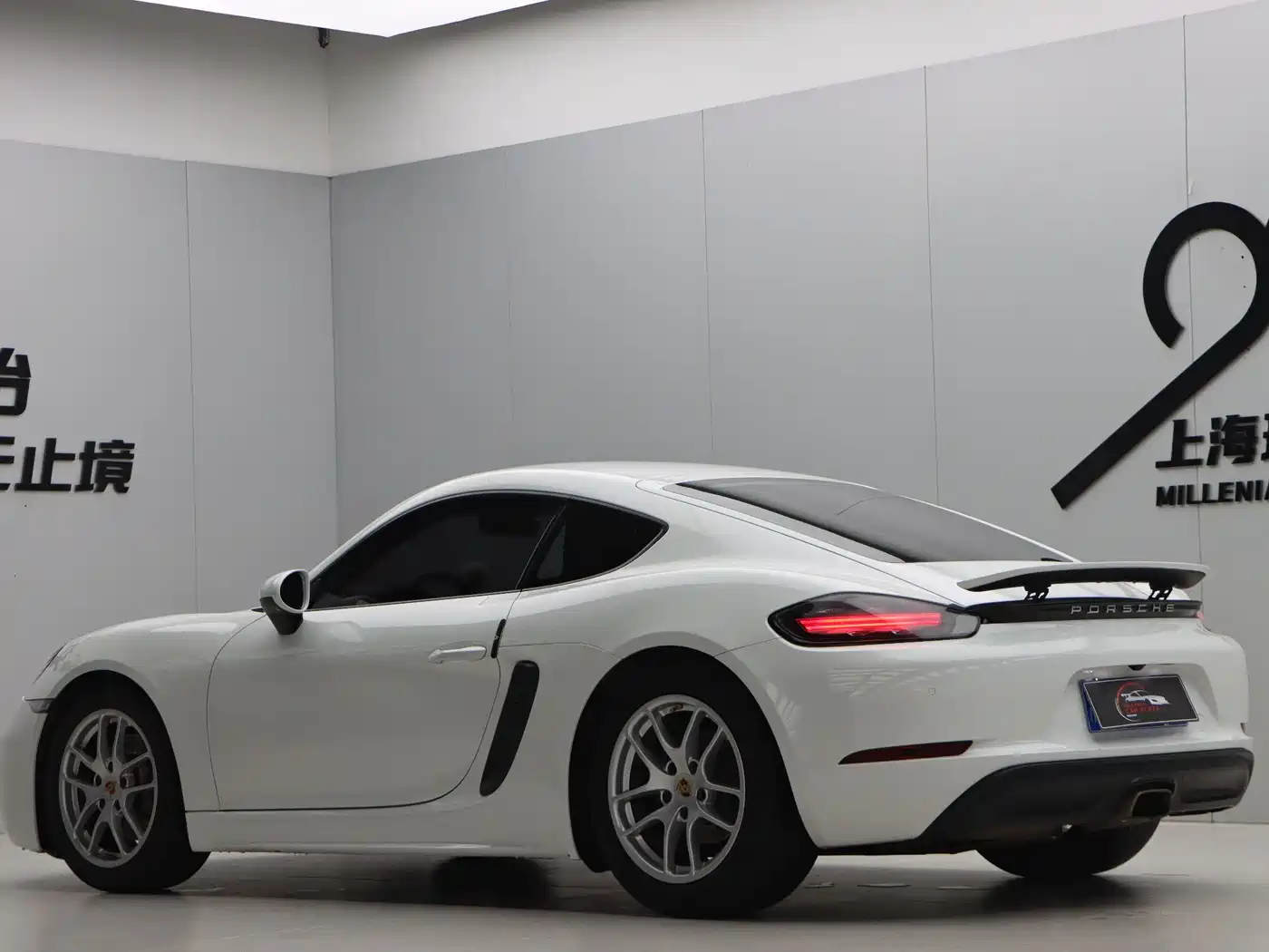 Porsche 718 2018 Cayman 2.0T фото 4