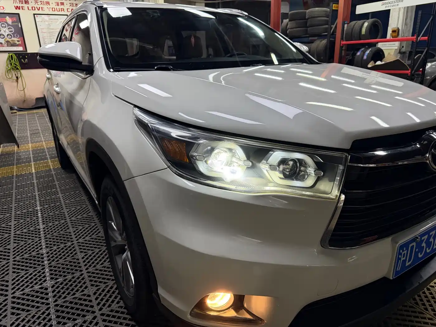 Photo 48 - Toyota Highlander
